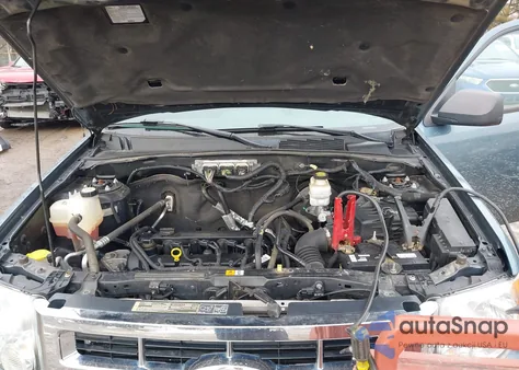 2011 Ford Escape Xlt z USA, uszkodzony, nr VIN 1FMCU9D72BKB71249